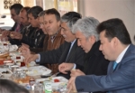 AK Parti Başkan Adayı Salih Hızlı, Esnaf ile Kahvaltıda Buluştu