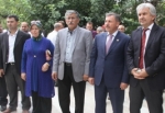AK Parti Teşkilatı Menderes Ve Demokrasi Şehitlerini Unutmadı