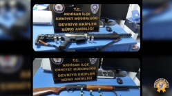 Akhisar’da İki Şahsın Üzerinden Tüfek Ve Dolu Kartuşlar Çıktı