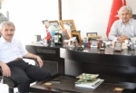 Akhisar Kaymakamı Peker’den Başkan Hızlı’ya Zyaret