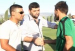 Akhisarspor Taraftarı Tesislerde Oyuncularla Bayramlaştı