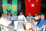 Akhisarspor taraftarları derneğinden iftar