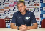 Akhisarspor Teknik Patronu Hamzaoğlu Sezon Öncesi Basın Toplantısı Yaptı