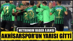 Akhisarspor’un yarısı gitti