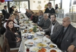 CHP, Gazeteciler gününde basın ile kahvaltıda buluştu