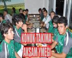 Denizli Futbol Takımı Maç Sonrası Çarşı Yemek Salonunda Yemek Yediler