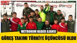 Güreş takımı yıldızlarda takım olarak Türkiye üçüncüsü oldu