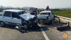 Kazaya Sebep Olan Sürücü Kaçtı: 2 Yaralı