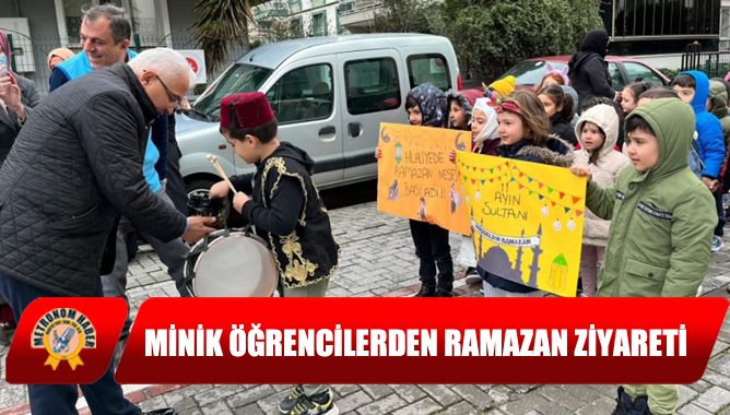 Minik Öğrencilerden Ramazan Ziyareti