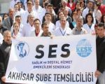 SES AKHİSAR TEMSİLCİLİĞİ KATLEDİLEN GENÇ DOKTOR İÇİN BASIN AÇIKLAMASI YAPTI