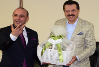 TOBB Başkanı Hisarcıklıoğlu, ATSO ve Borsa'yı Ziyaret Etti