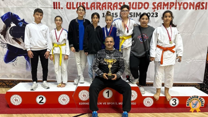 Uluslararası Judo Turnuvasında Şampiyon Akhisar Judo