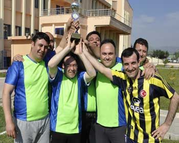 Voleybol turnuvasında Voltran takımı şampiyon oldu!