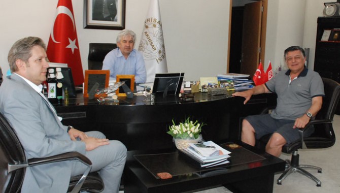 Yılmaz Vural’dan Akhisar’a Sürpriz Ziyaret